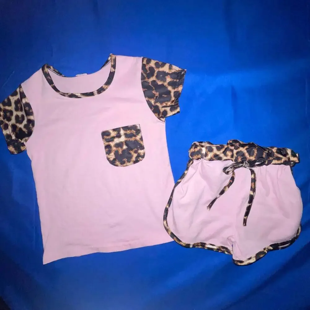 Toddler Girl Pink 2-Piece Short Sleeve Pocket T-Shirt and Leopard Print Shorts S